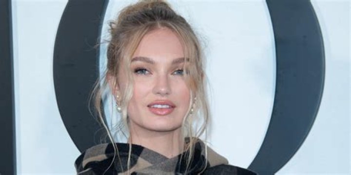 Romee Strijd Net Worth, Age, Height, Bio, Birthday, Wiki!