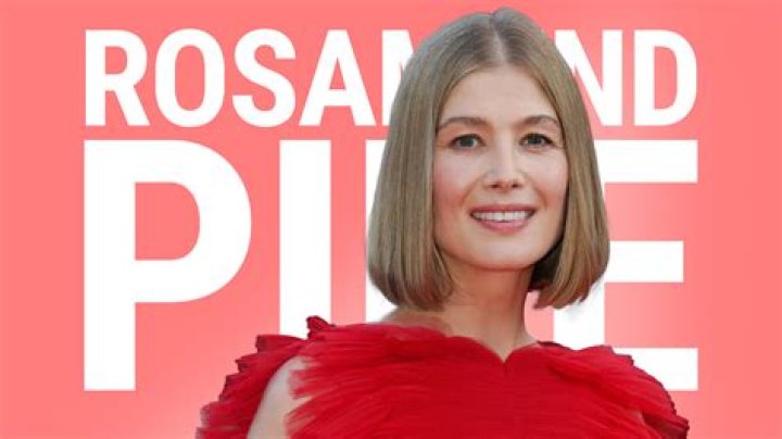 Rosamund Pike Net Worth, Age, Height, Bio, Birthday, Wiki!