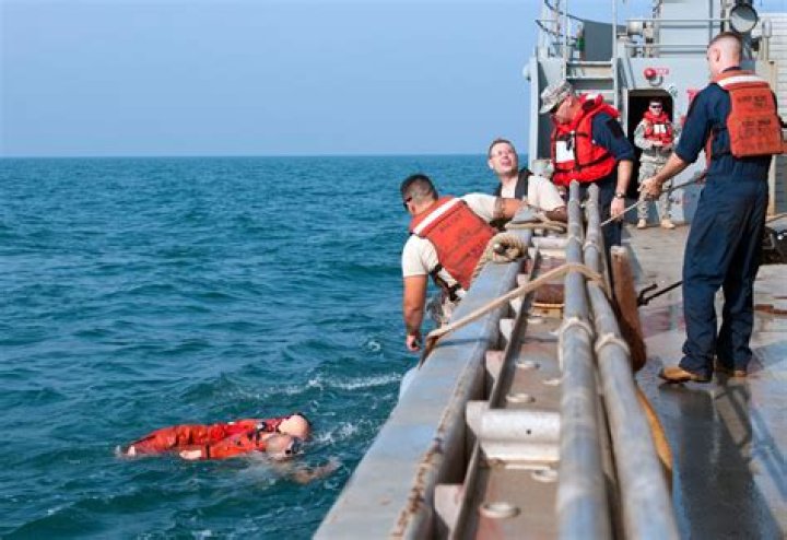 Ross Harris releases new single 'Man Overboard'