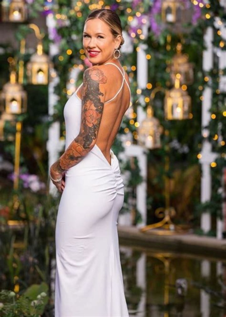 Roxi Kenny (Bachelor) Wiki, Bio, Age, Height, Instagram, Partner, Background, Job, LinkedIn!!