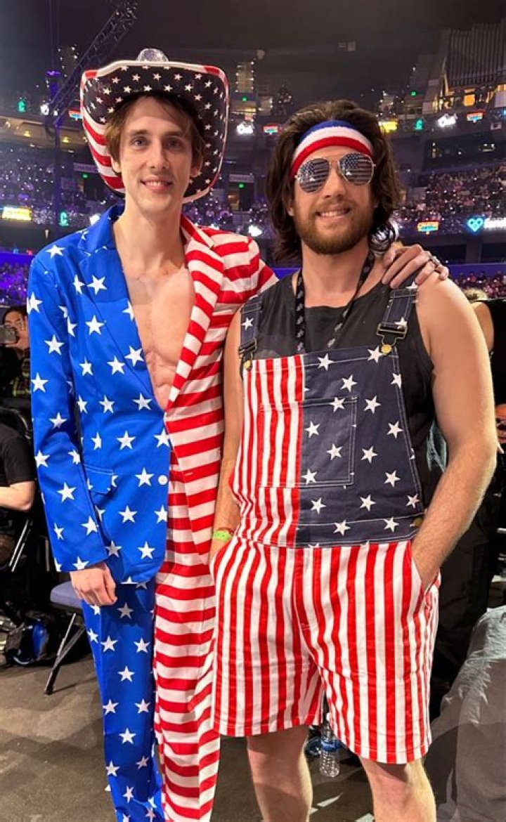 Ryan Magee - Net Worth, Age, Height, Birthday, Bio, Wiki!