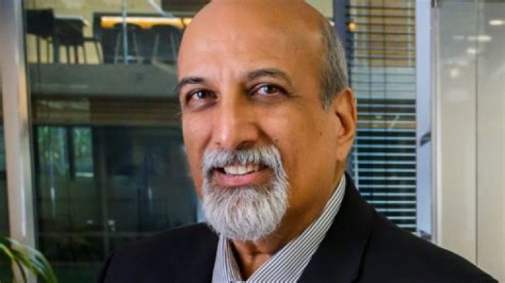Salim Abdool Karim Net Worth, Age, Height, Bio, Birthday, Wiki!