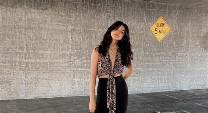 Sara Echeagaray Net Worth, Age, Height, Bio, Birthday, Wiki!