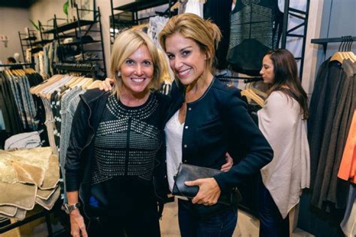 Sara Underwood Boston 25 News: Bio, Age, Height, Husband, Daughter, FOX 25, Salary and Net Worth