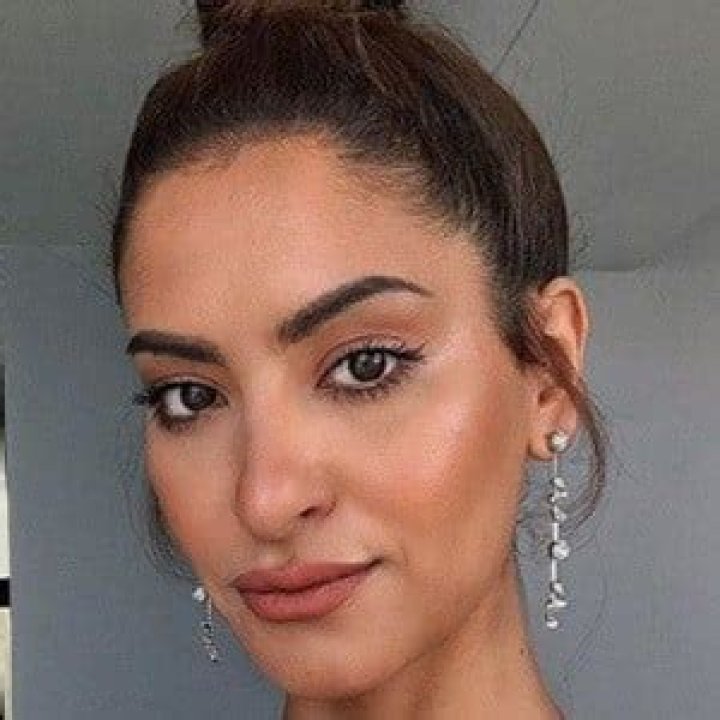 Sarah Angius - Net Worth, Age, Height, Birthday, Bio, Wiki!