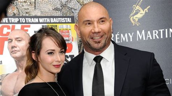 Sarah Jade - Net Worth, Age, Height, Birthday, Bio, Wiki!