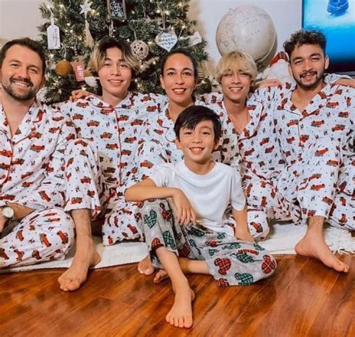 Sebastian Moy Biography: Age, Girlfriend, Brothers, Net Worth, Family, Instagram, Songs, Nationality