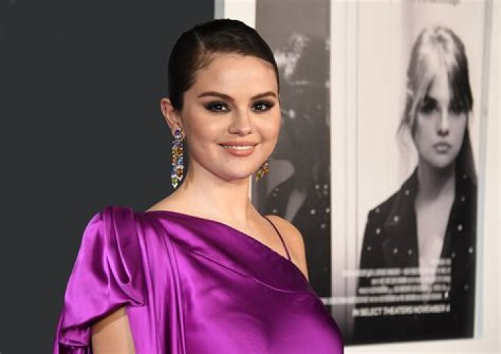 Selena Gomez Confirms Newest Single from Revival
