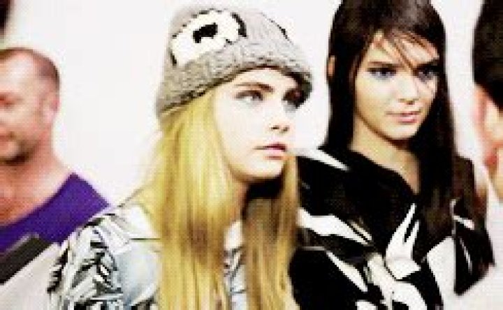 Seven Pieces Of CaKe - CelebMix