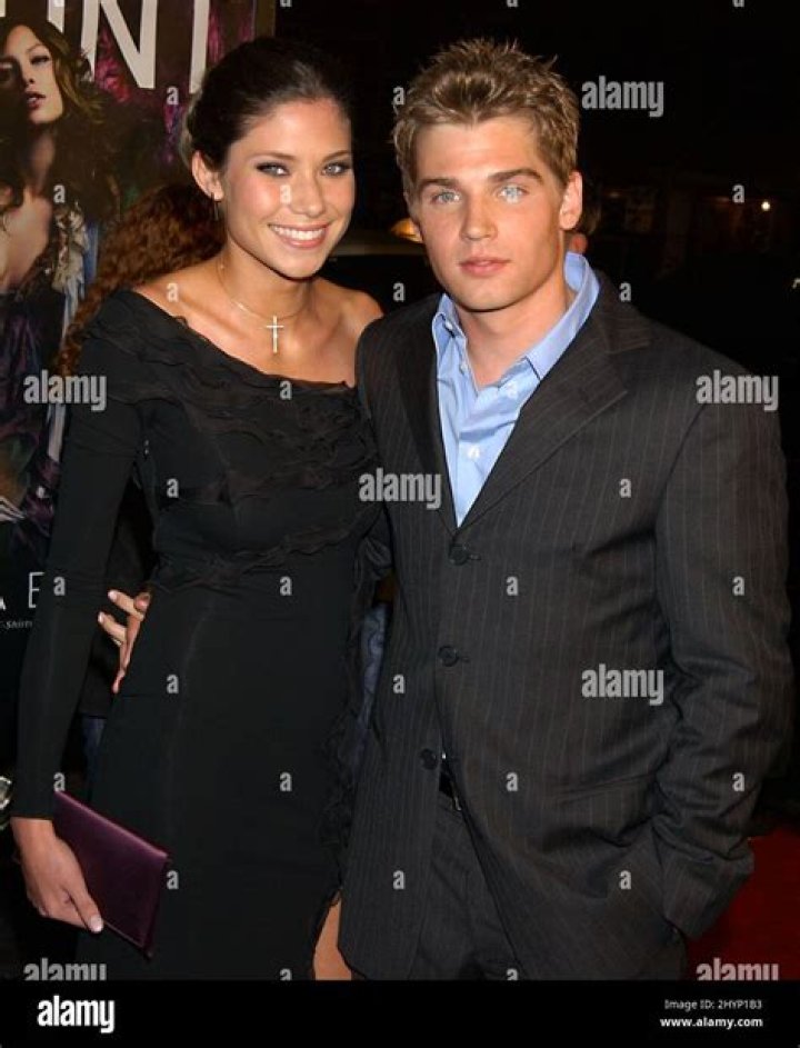 Sex/Life: Mike Vogel And Wife Courtney Vogel Age Difference – How Long They Are Married?