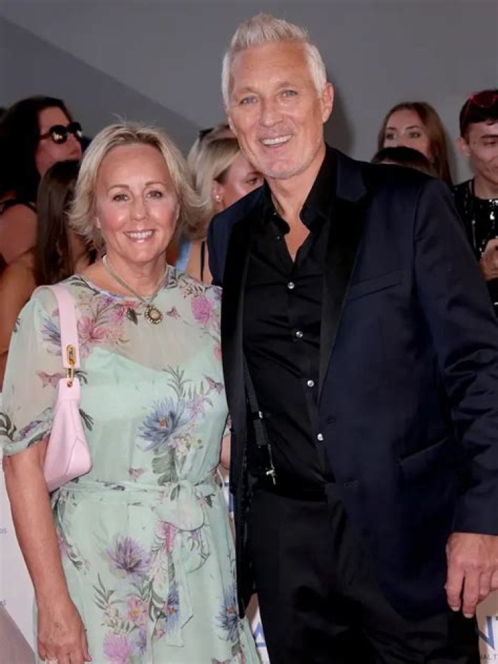 Shirlie Holliman’s Husband: Who is Shirlie Holliman Dating?