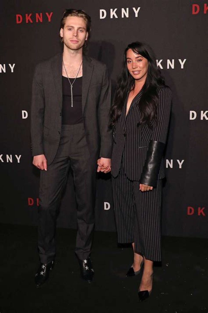 Sierra Deaton Net Worth 2024, Age, Height, Bio, Birthday, Wiki!