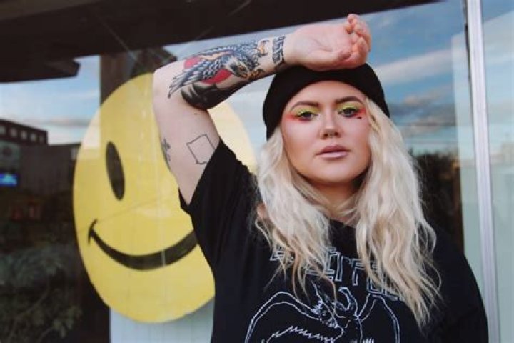 Sierraxsongs Releases New Debut Single 'Voids'