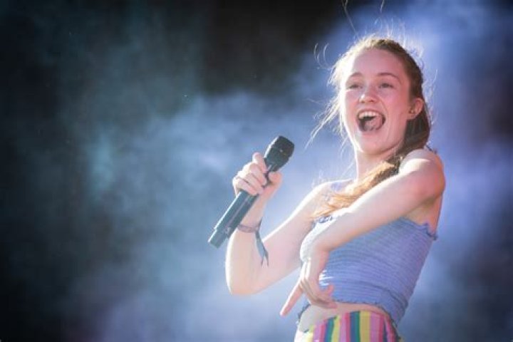 Sigrid announces mammoth UK tour
