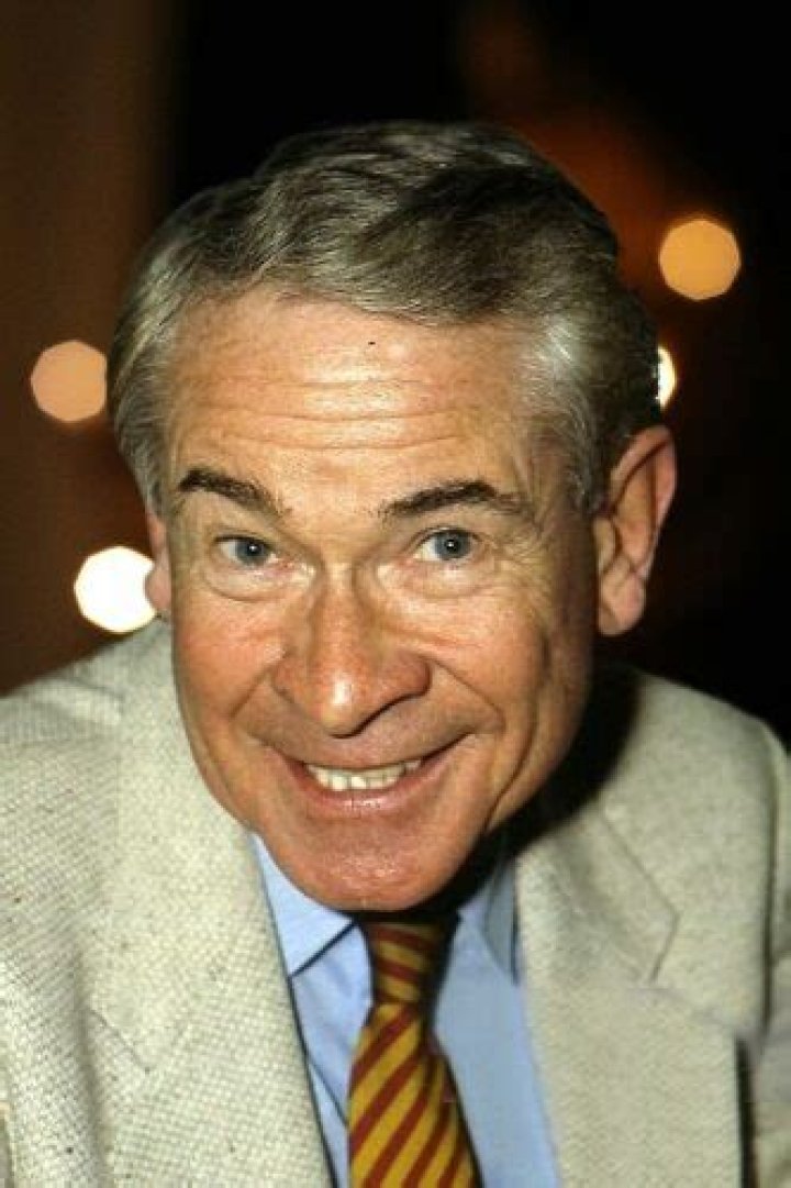 Stanley Baxter - Net Worth, Age, Height, Birthday, Bio, Wiki!