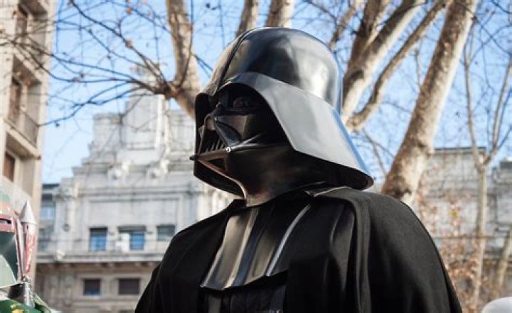 Star Wars International Trailer Reveals New Footage