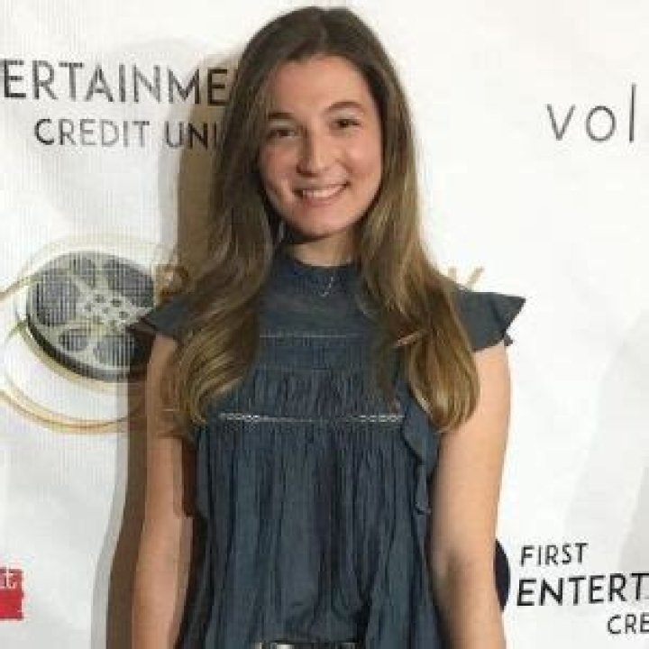 Stephanie Katherine Grant Wiki; Boyfriend, Net Worth, Brother, Parents, Age