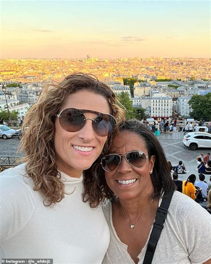 Stephanie Sinclair’s Boyfriend: Who is Stephanie Sinclair Dating?