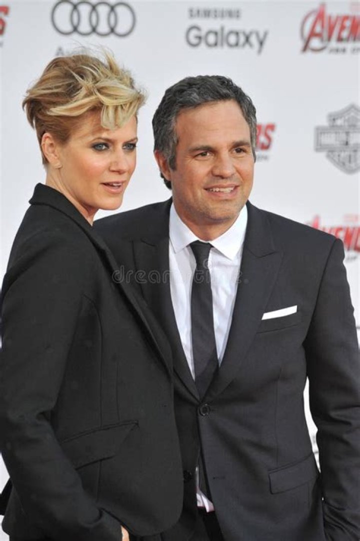 Sunrise Coigney - Net Worth, Age, Height, Birthday, Bio, Wiki!