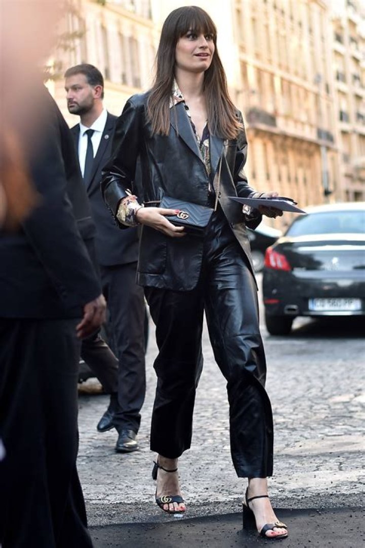 Taille Clara Luciani