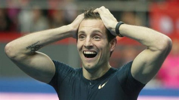 Taille Renaud Lavillenie