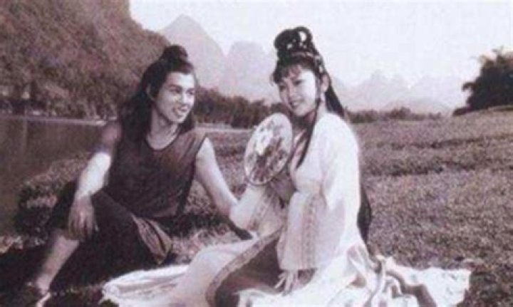 The Reasons Behind Huang Qiuyan Marriage To Jet Li