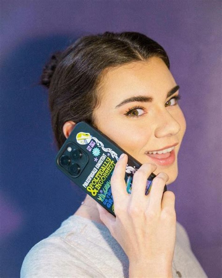 
Tina Thadani- Wiki, Age, Height, Net Worth, Boyfriend, Ethnicity	