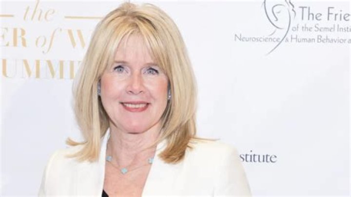 Tipper Gore Net Worth, Age, Height, Bio, Birthday, Wiki!