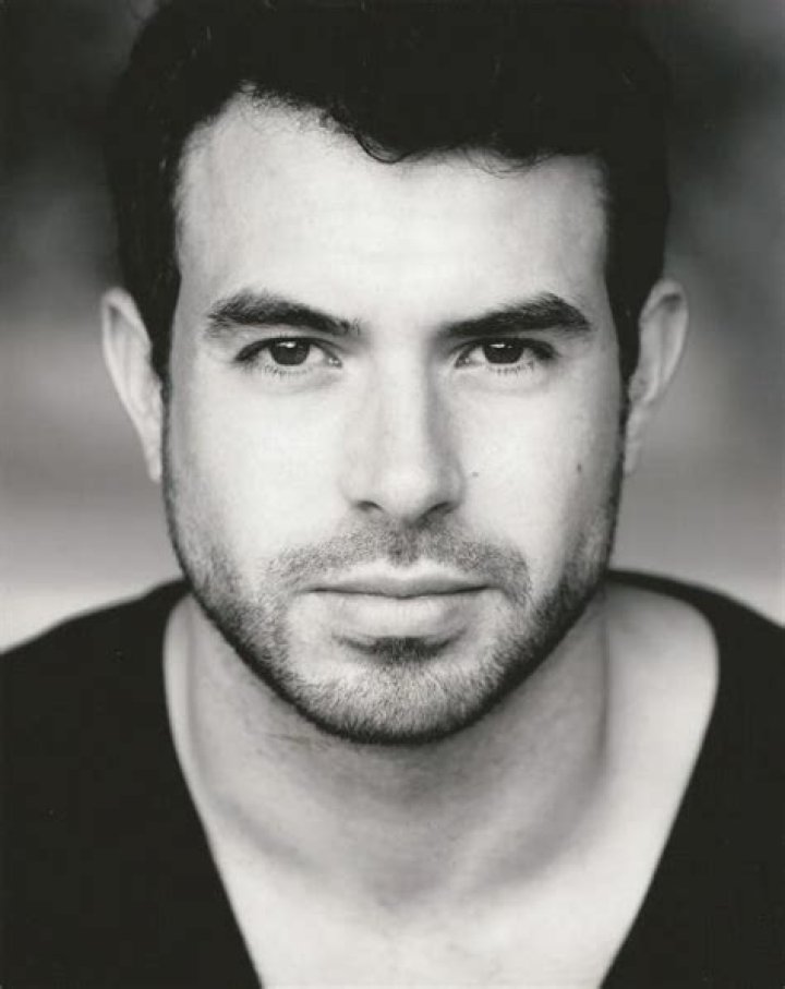 Tom Cullen Net Worth, Age, Height, Bio, Birthday, Wiki!
