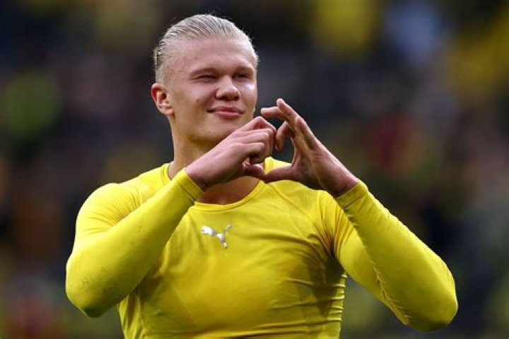 Top 5 Greatest Nike-Sponsored Footballers Of All Time