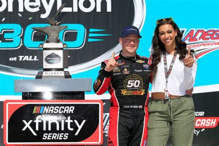 Tyler Reddick- Wiki, Age, Girlfriend, Ethnicity, Net Worth, Height, Career