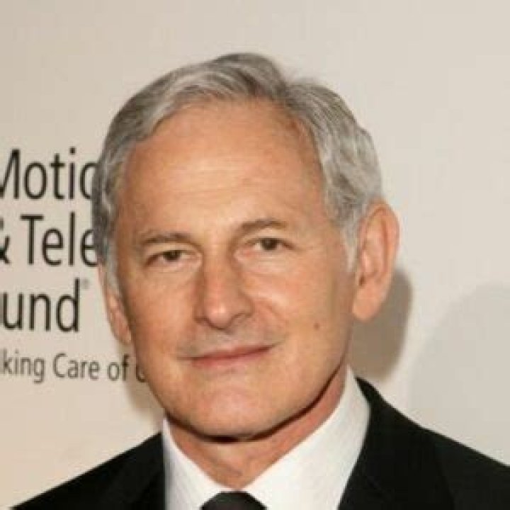 Victor Garber- Wiki, Age, Height, Net Worth, Wife, Ethnicity
