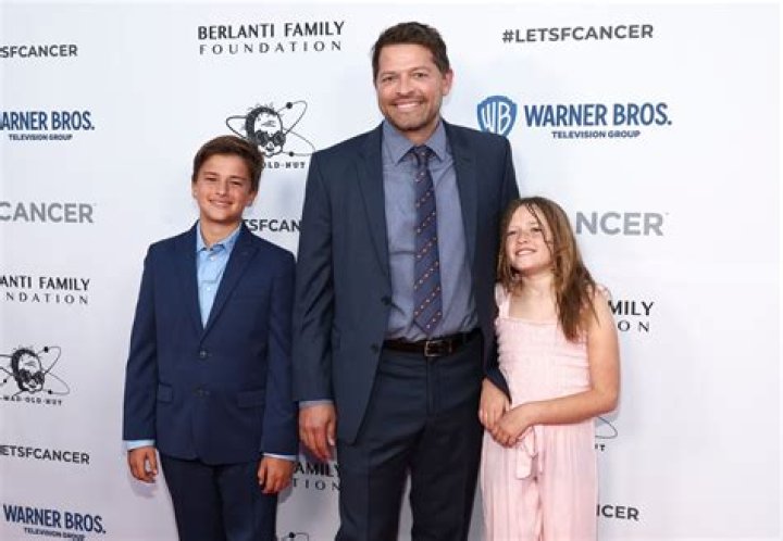 Victoria Vantoch Bio, Wiki, Age, Height, Husband, Misha Collins, Kids, Death, Net worth