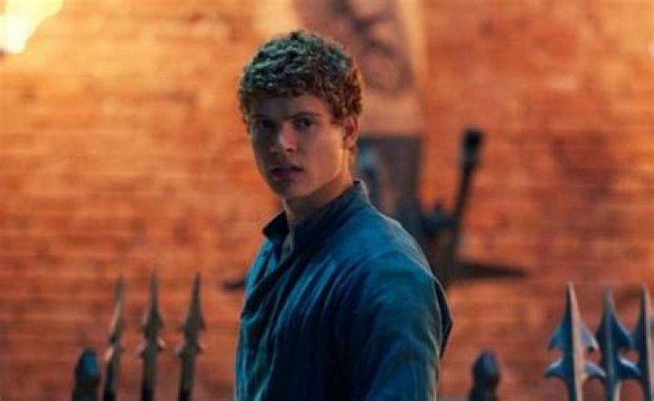 Views On Josha Stradowski And The Gay Rumors He Is Affecting