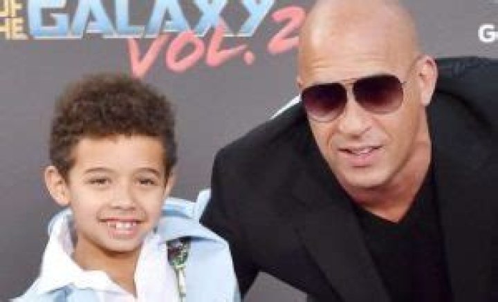 Vincent Sinclair | Parents And Sibilings