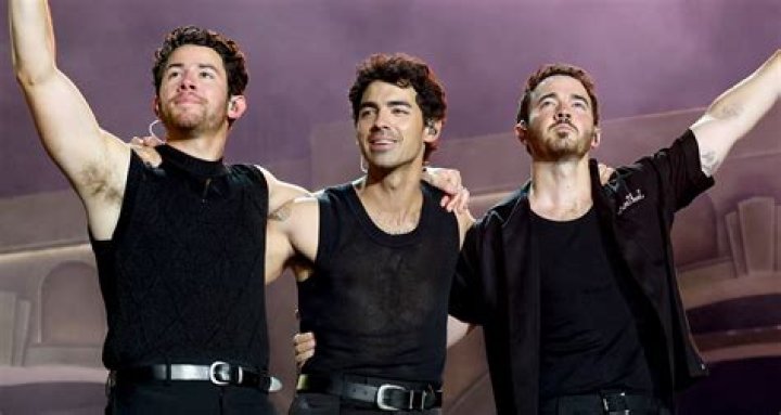 WATCH: New Nick Jonas video 'Area Code'