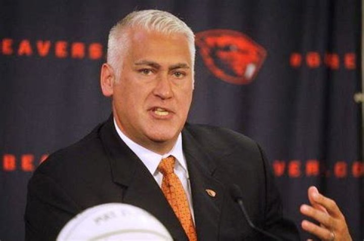 Wayne Tinkle