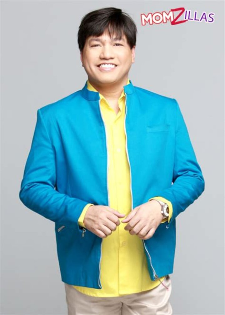 Wenn V. Deramas - Net Worth, Age, Height, Birthday, Bio, Wiki!