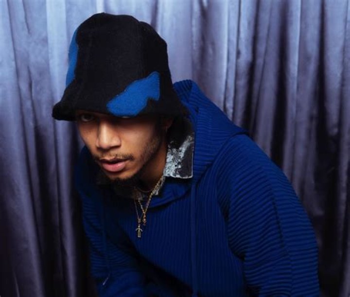 Wesley Joseph Announces Debut Project 'ULTRAMARINE'