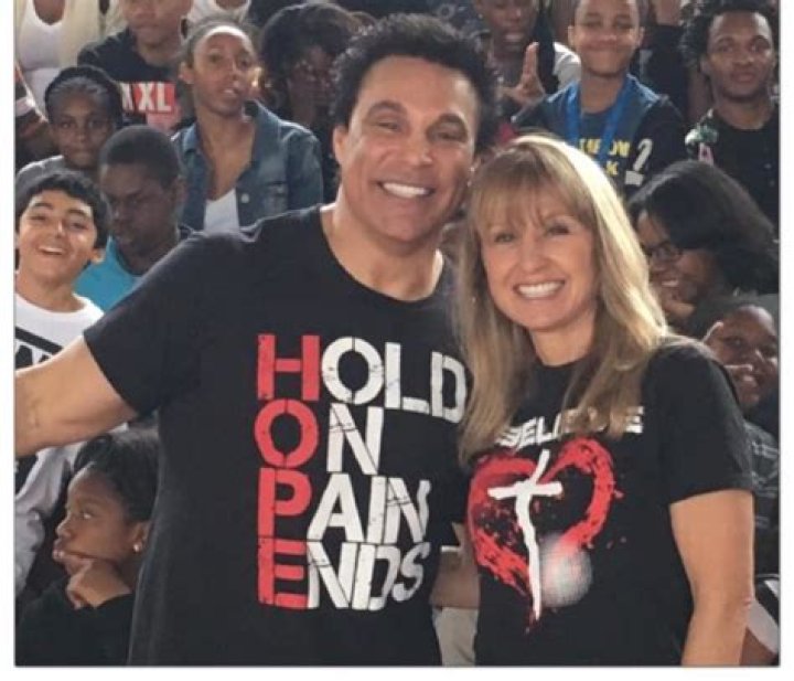 Wh is Darlene Spezzi? Wiki, Age, Height, Net Worth, Husband, Marriage