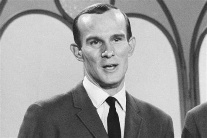 What happened to Tom Smothers?