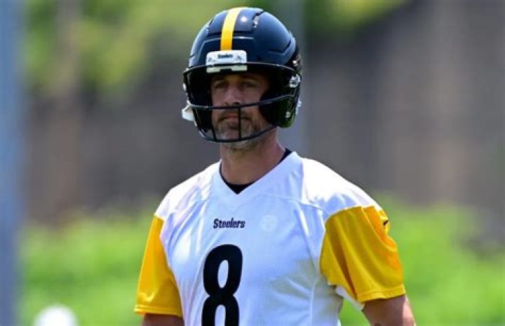 What is Aaron Carpenter's Snapchat