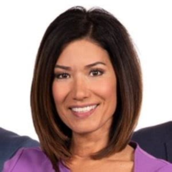 What Is Amelia Santaniello’s Salary? Age, Weight Loss, House, Kids, Daughter