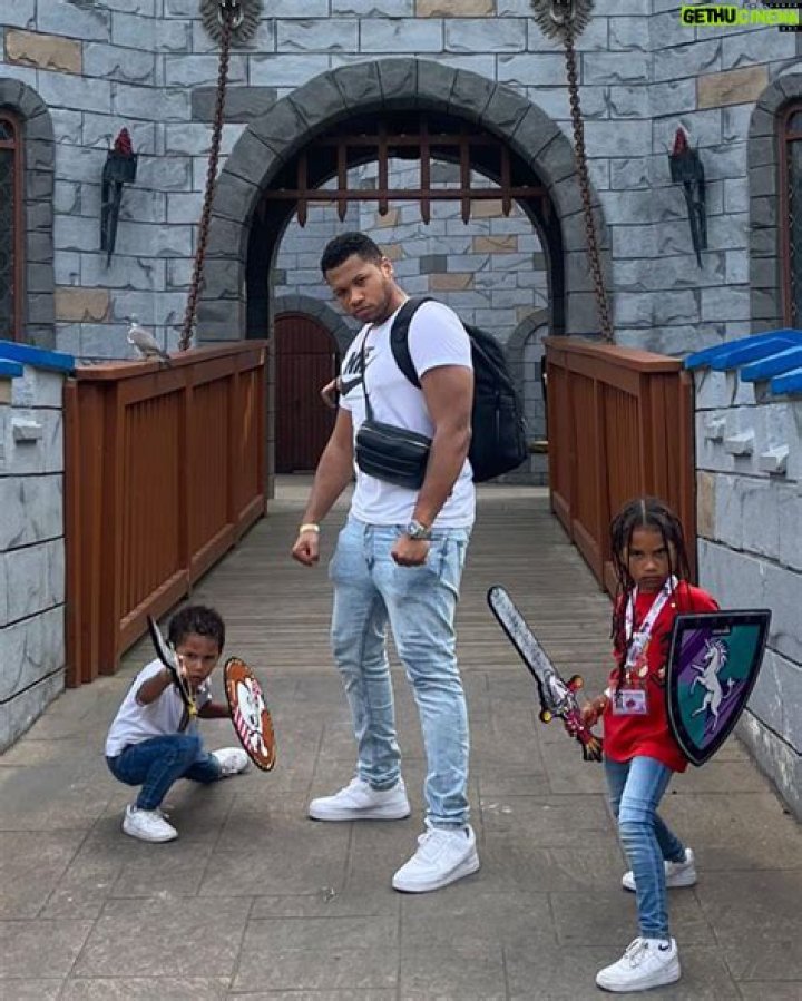 What is Franz Drameh's Snapchat?