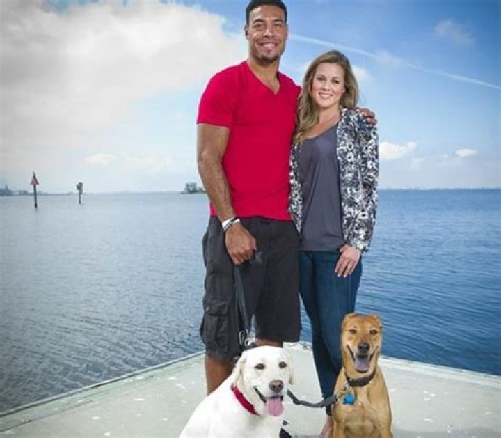 What Is Lindsey VanDeweghe Net Worth? Details To Know About Vincent Jackson Wife And Family