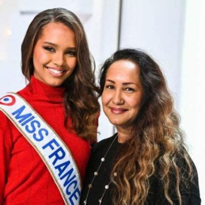 Who Are Beatrice Tejou And Didier Ampiot | Meet Indira Ampiot Parents