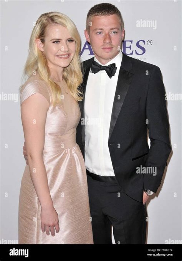 Who is American Activist Elizabeth Smart’s husband, Matthew Gilmour? EXPLORE His Wiki Facts and Background