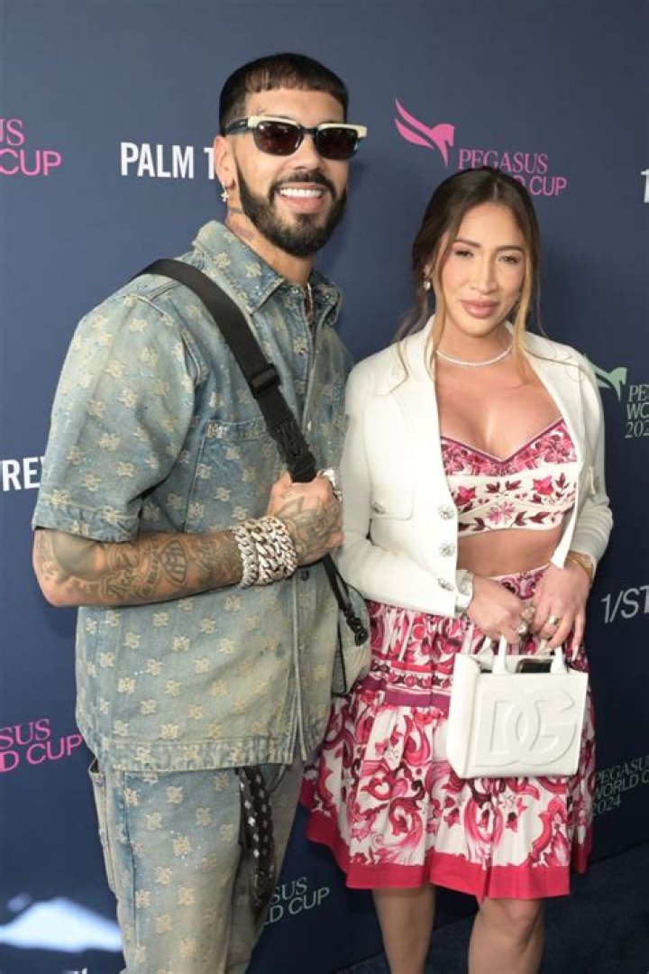 Who is Anuel AA Dating – Anuel AA's Girlfriend & Exes