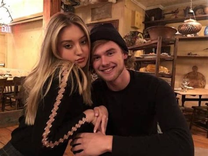 Who is Bella Podaras? Wiki, Boyfriend, Net Worth, Height