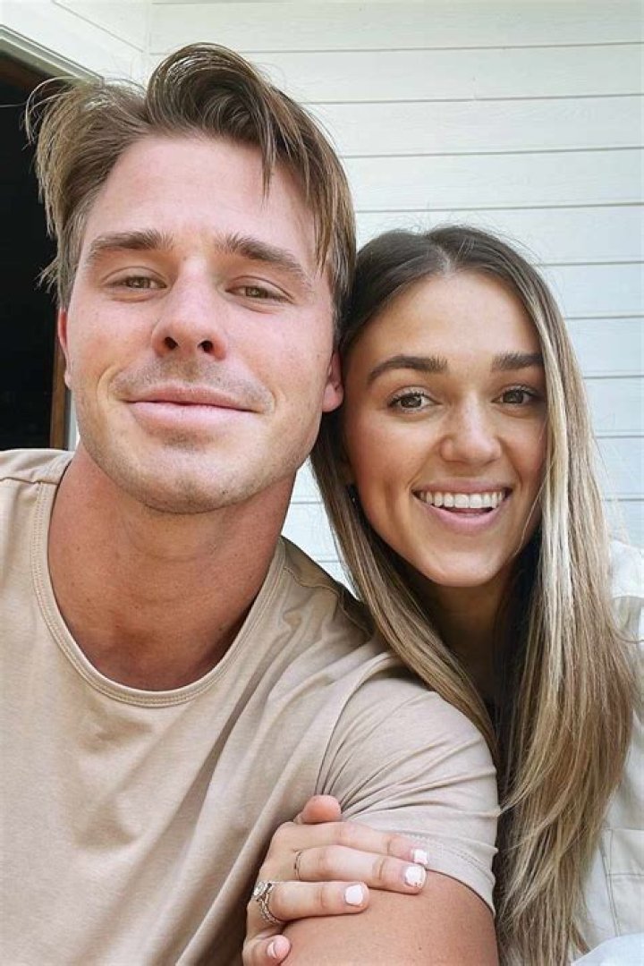 Who is Christian Huff (Sadie Robertson’s Fiance)? Explore His Wiki, Bio, Age, Height, Engaged, Net Worth, Ethnicity, Instagram!